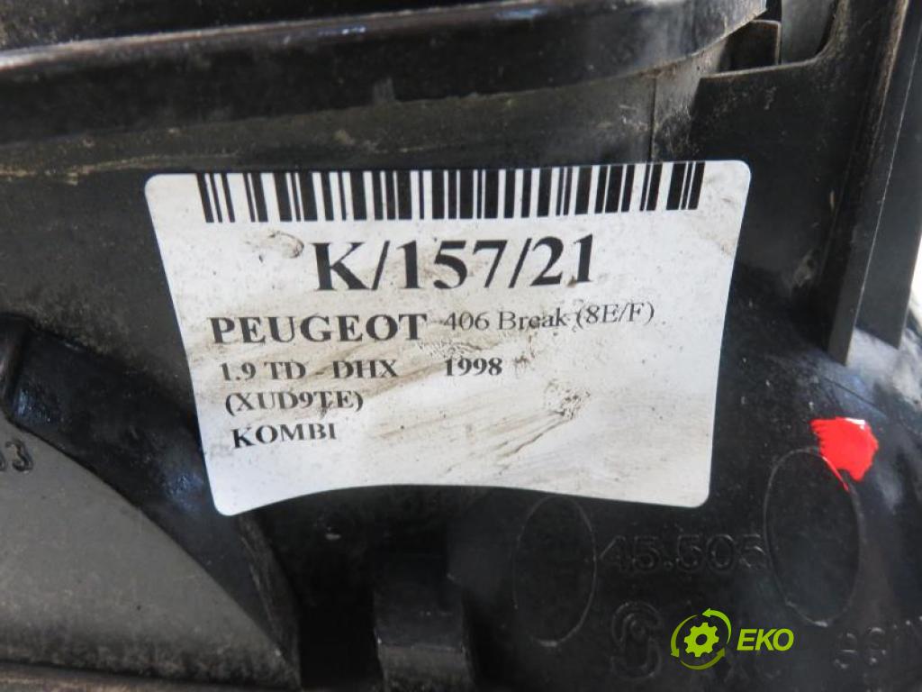 PEUGEOT 406 Break (8E/F) KOMBI 1998 1905,00 Lampy tylne 1905,00 světlo pravé zadní kufr