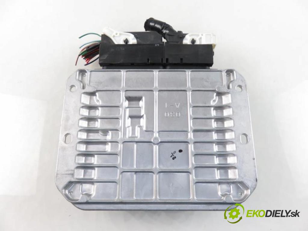 MAZDA 3 (BL) HB 2009 2184,00 Sterowniki silnika 2184,00 Riadiaca jednotka Motor R2AJ18881D