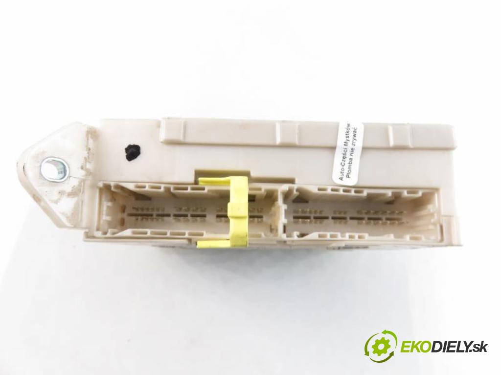 LEXUS IS II (_E2_) SEDAN 2007 2231,00 Moduły komfortu 2231,00 MODUL komfortu 8273053050;8267253060