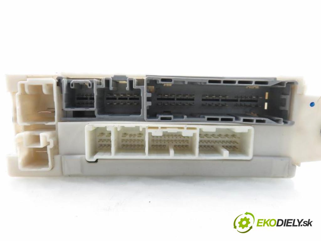 LEXUS IS II (_E2_) SEDAN 2007 2231,00 Moduły komfortu 2231,00 MODUL komfortu 8273053050;8267253060