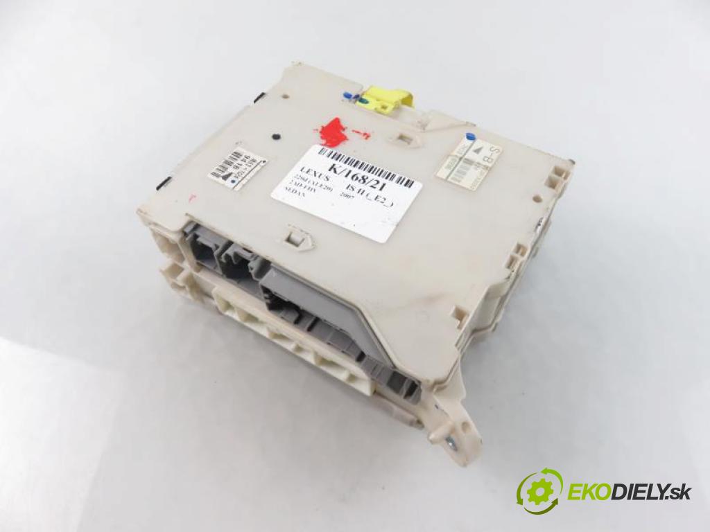 LEXUS IS II (_E2_) SEDAN 2007 2231,00 Moduły komfortu 2231,00 MODUL komfortu 8273053050;8267253060