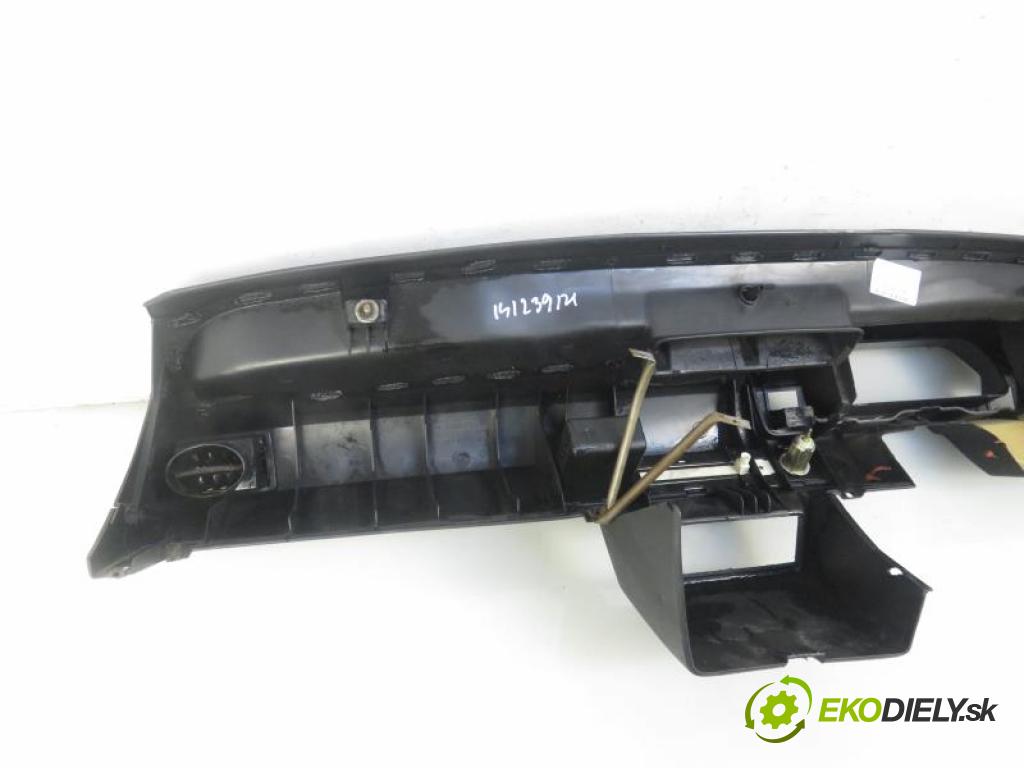 VW POLO (86C, 80) HB 1986 1272,00 Deski rozdzielcze, konsole 1272,00 doska 867857075;867857007A;867857053A