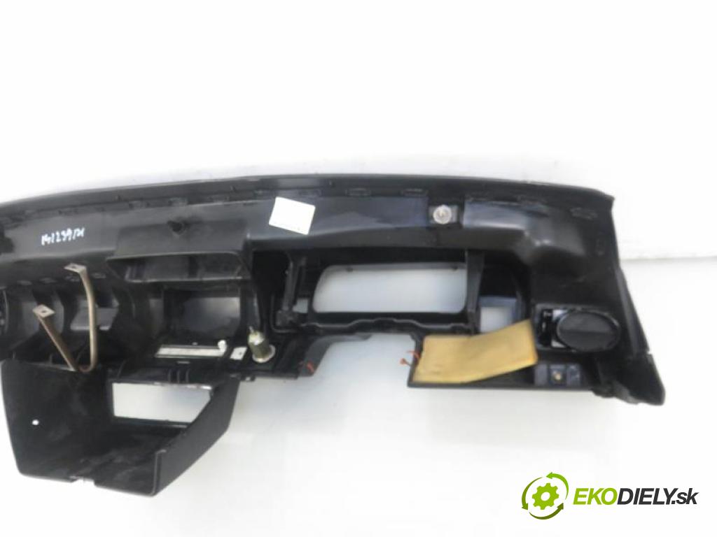 VW POLO (86C, 80) HB 1986 1272,00 Deski rozdzielcze, konsole 1272,00 doska 867857075;867857007A;867857053A