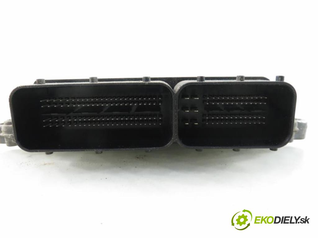 MERCEDES-BENZ KLASA GL (X164) SUV 2007 2987,00 Sterowniki silnika 2987,00 Riadiaca jednotka Motor 6421505977; 0281013948