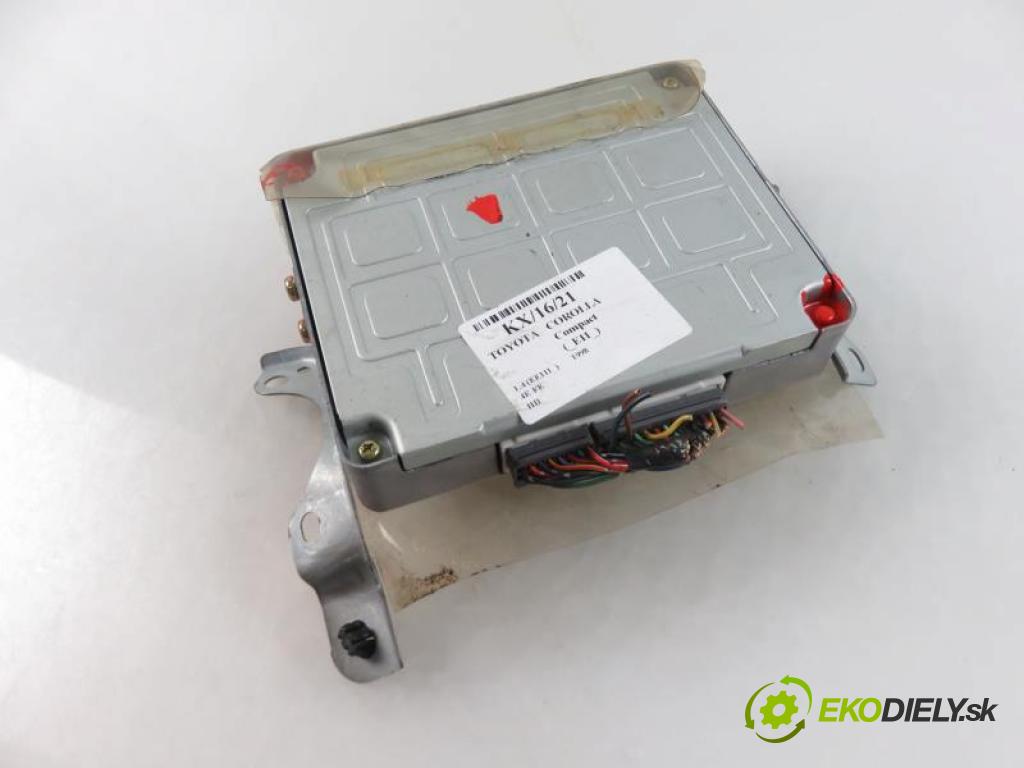 TOYOTA COROLLA Compact (_E11_) HB 1998 1332,00 Sterowniki silnika 1332,00 Riadiaca jednotka Motor 896611A760;2110005200