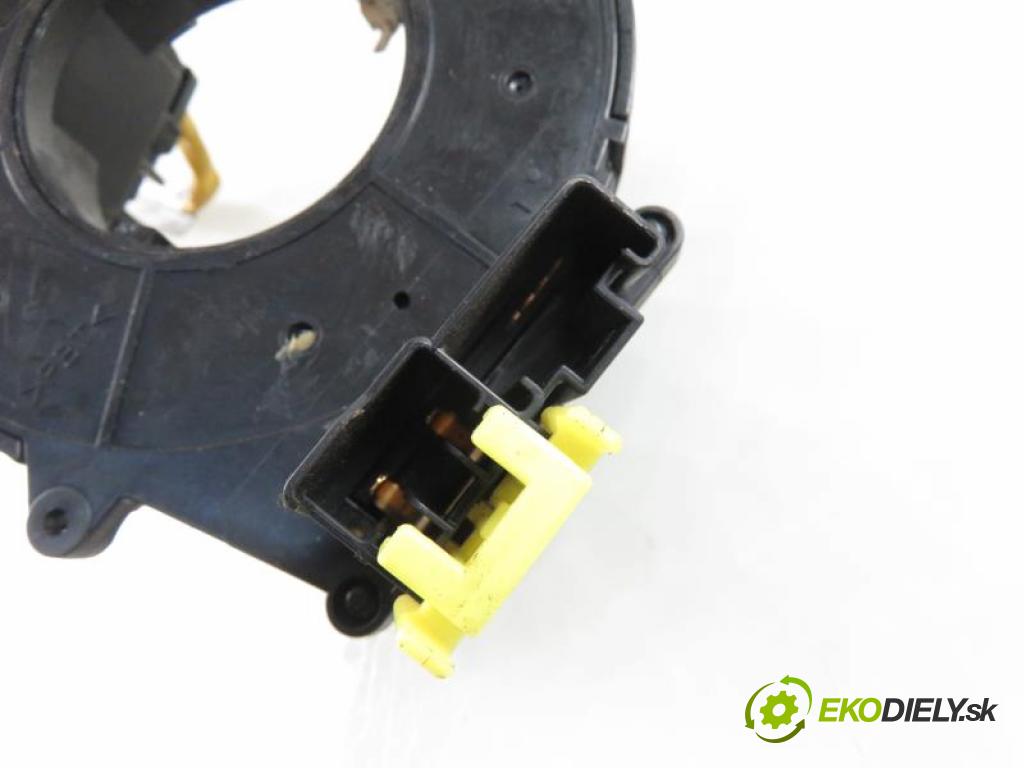 TOYOTA COROLLA Compact (_E11_) HB 1998 1332,00 Poduszki powietrzne 1332,00 PÁSKA: air BAG