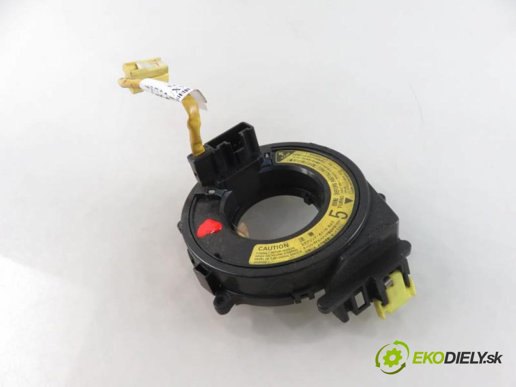 TOYOTA COROLLA Compact (_E11_) HB 1998 1332,00 Poduszki powietrzne 1332,00 PÁSKA: air BAG