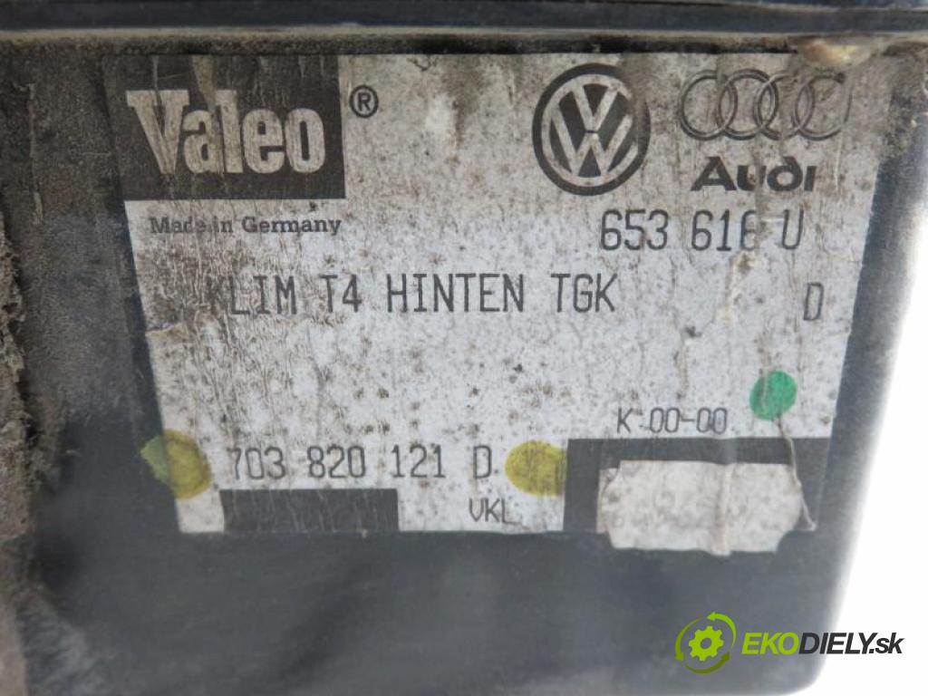 VW TRANSPORTER IV Autobus (70XB, 70XC, 7DB, 7DW, 7DK) CARAVELLE 1997 2461,00 Parowniki 2461,00 topné těleso radiátor topení klimatizace 701819021B;703820121D