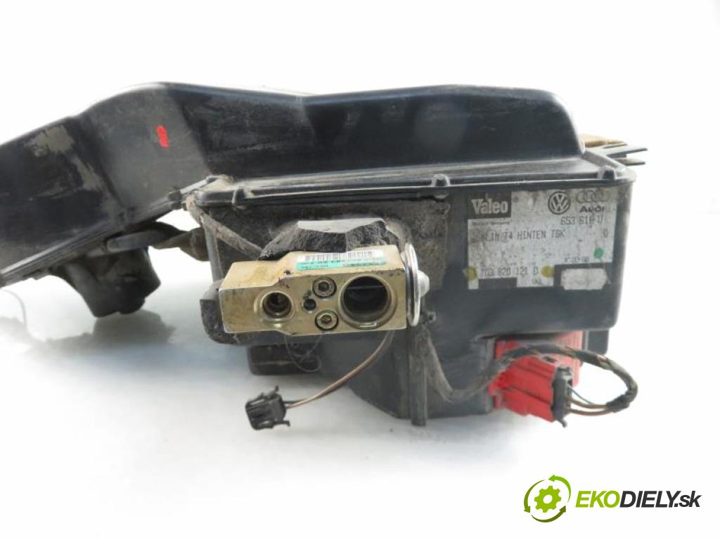 VW TRANSPORTER IV Autobus (70XB, 70XC, 7DB, 7DW, 7DK) CARAVELLE 1997 2461,00 Parowniki 2461,00 topné těleso radiátor topení klimatizace 701819021B;703820121D