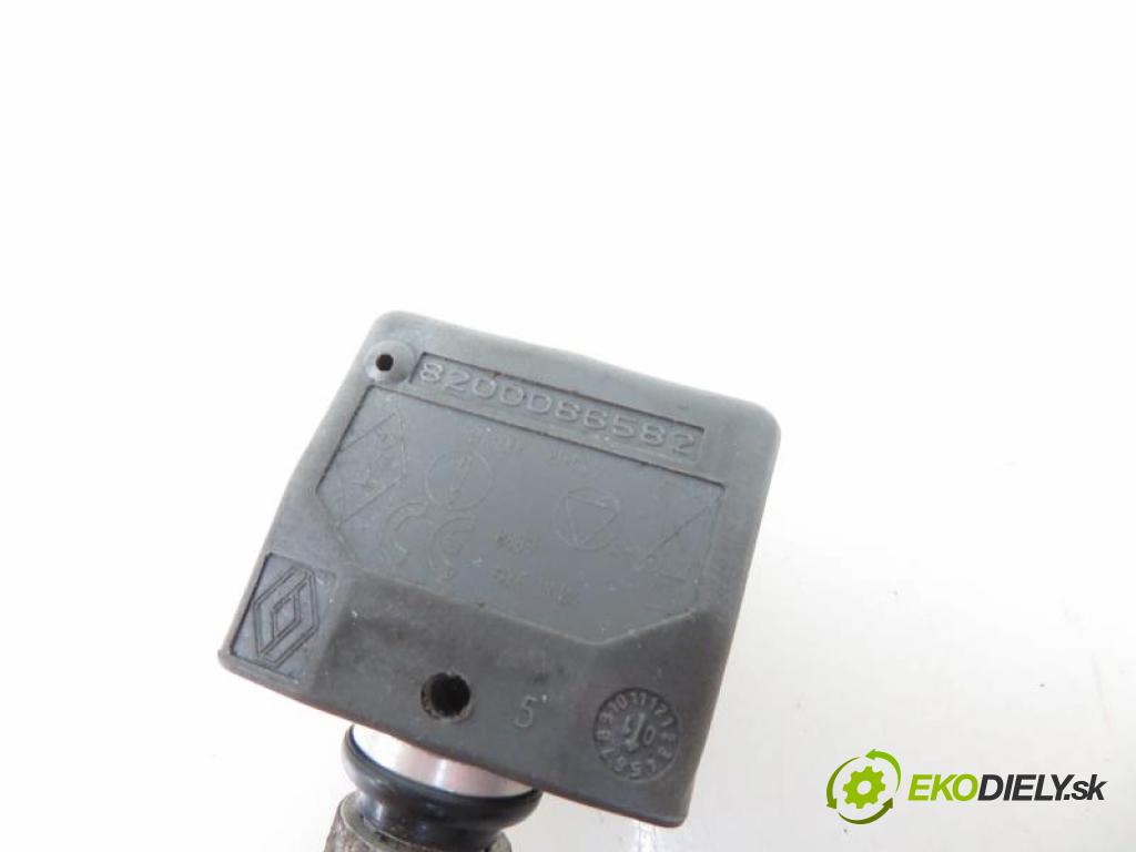 RENAULT   0    snímač TLAK: vzduchu PNEUMATIKY: 8200086582