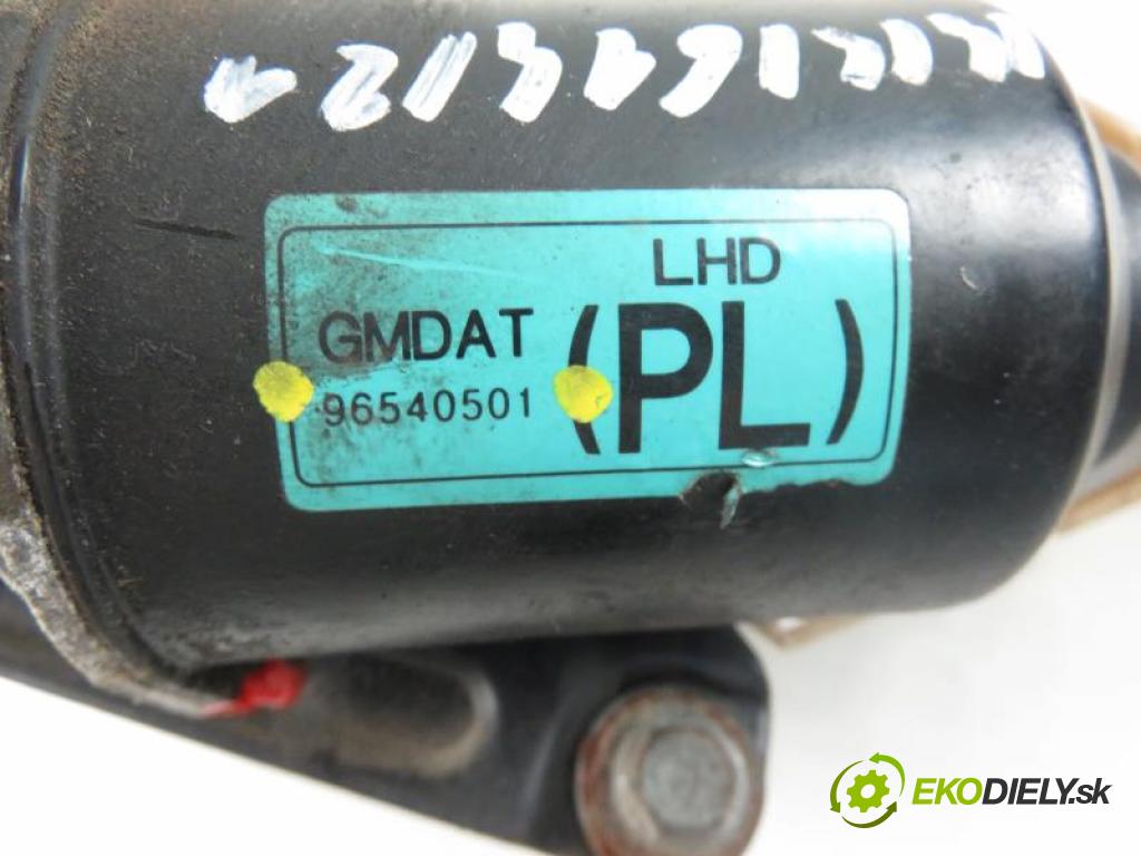 CHEVROLET AVEO / KALOS liftback (T200) HB 2007 53,00 1.2 - B12S1 1150,00 motorek stěračů PŘEDNÍ: 96540501