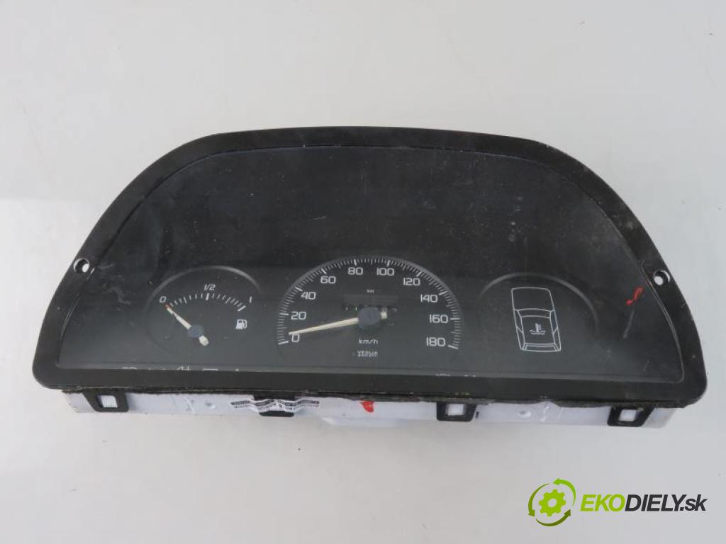FIAT UNO (146_) HB 2002 903,00 Liczniki, zegary 903,00 Prístrojovka na ODKAZ: 6062510010; 6047240030