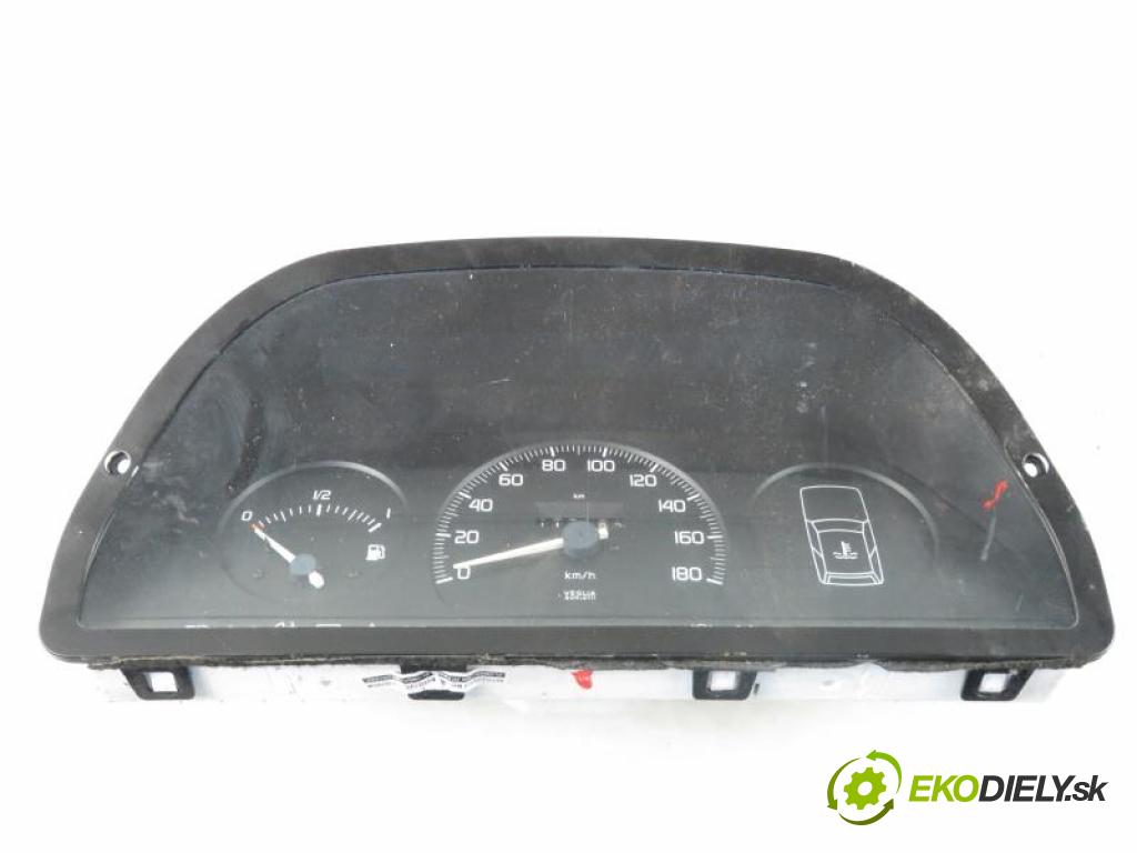 FIAT UNO (146_) HB 2002 903,00 Liczniki, zegary 903,00 Prístrojovka na ODKAZ: 6062510010; 6047240030