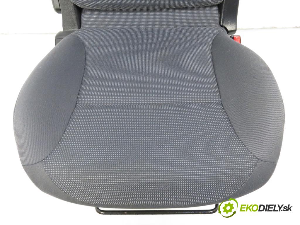 PEUGEOT PARTNER Skrzynia FURGON 2010 1560,00 Fotele, kanapy 1560,00 Sedadlo CESTUJÚCI/PP