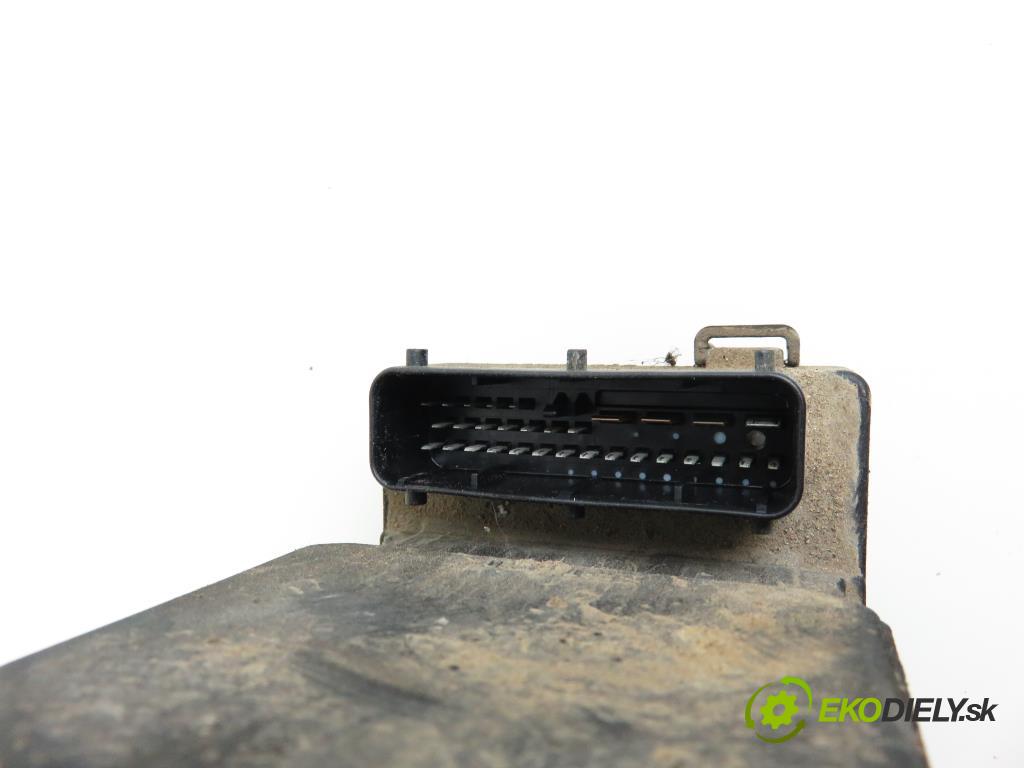 RENAULT KANGOO (KC0/1_) KOMBIVAN 2002 1870,00 Sterowniki ABS 1870,00 Pumpa ABS 0273004661; 0265220666 (Pumpy ABS)