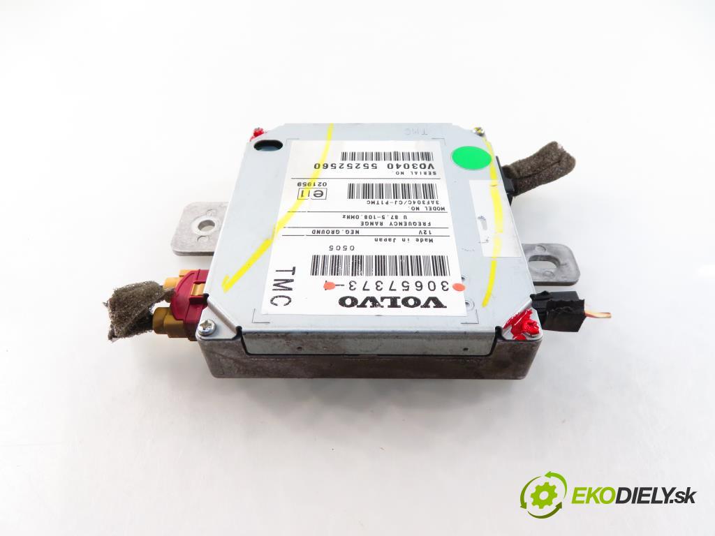 VOLVO V50 (MW) KOMBI 2005 1560,00 Wzmacniacze 1560,00 Zosilňovač 30657373 (Zosilňovače)