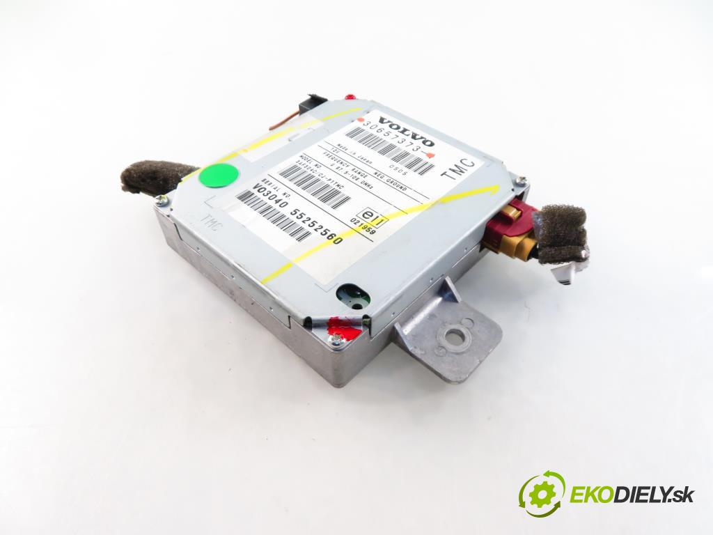 VOLVO V50 (MW) KOMBI 2005 1560,00 Wzmacniacze 1560,00 Zosilňovač 30657373 (Zosilňovače)