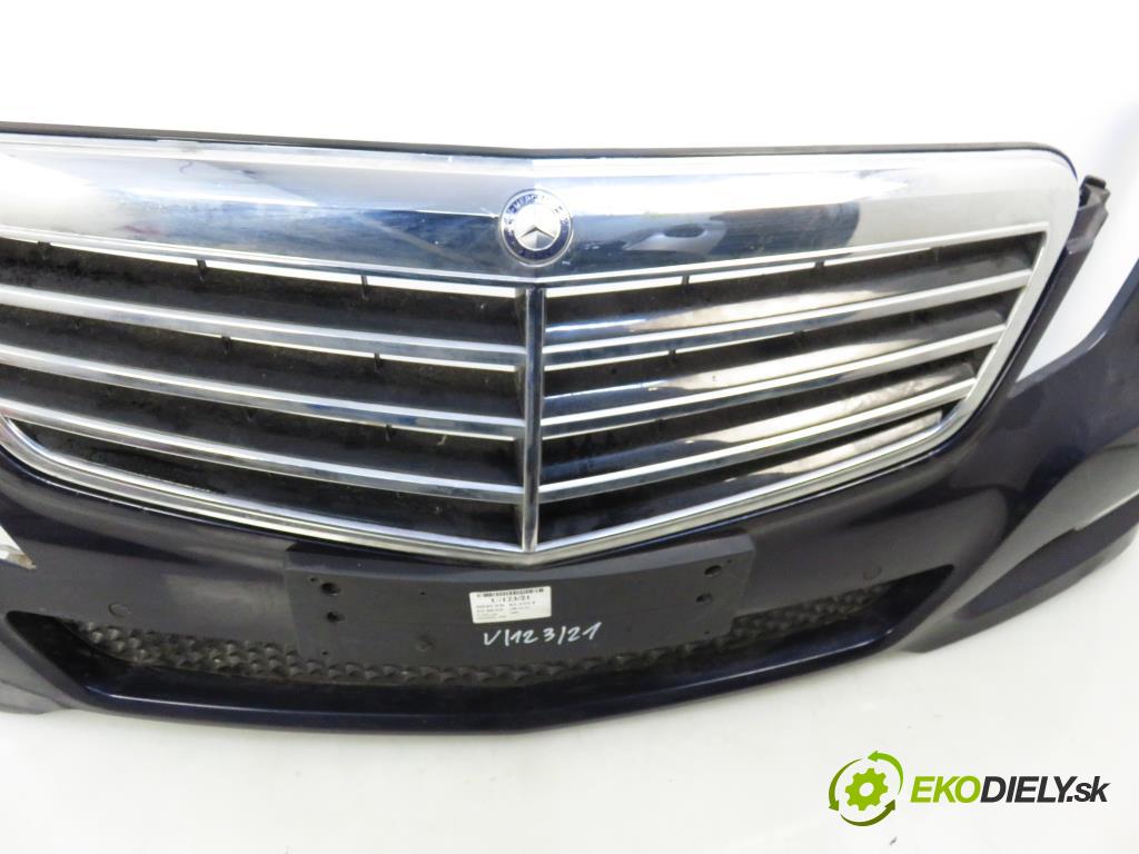 MERCEDES-BENZ KLASA E (W212) SEDAN 2009 2987,00 Zderzaki 2987,00 nárazník přední část A2128200756