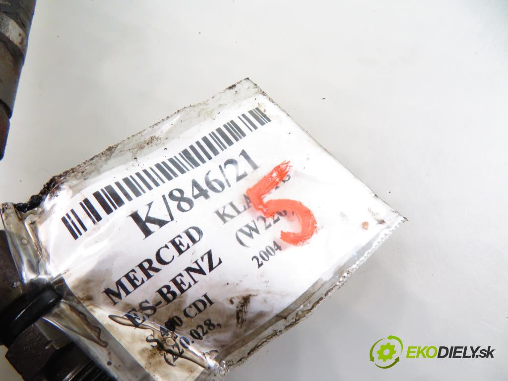 MERCEDES-BENZ KLASA S (W220) SEDAN 2004 3996,00 Wtryskiwacze 3996,00 vstrekovač 0445110208;A6280700587 (Vstrekovače)