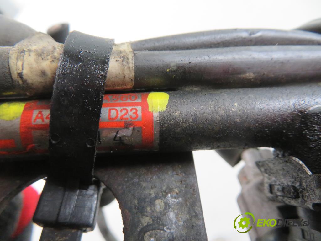 SUBARU IMPREZA kombi (GG) KOMBI 2000 1994,00 Listwy wtryskowe 1994,00 Lišta vstrekovacia 17523AA560; FBLC100 (Vstrekovacie lišty)