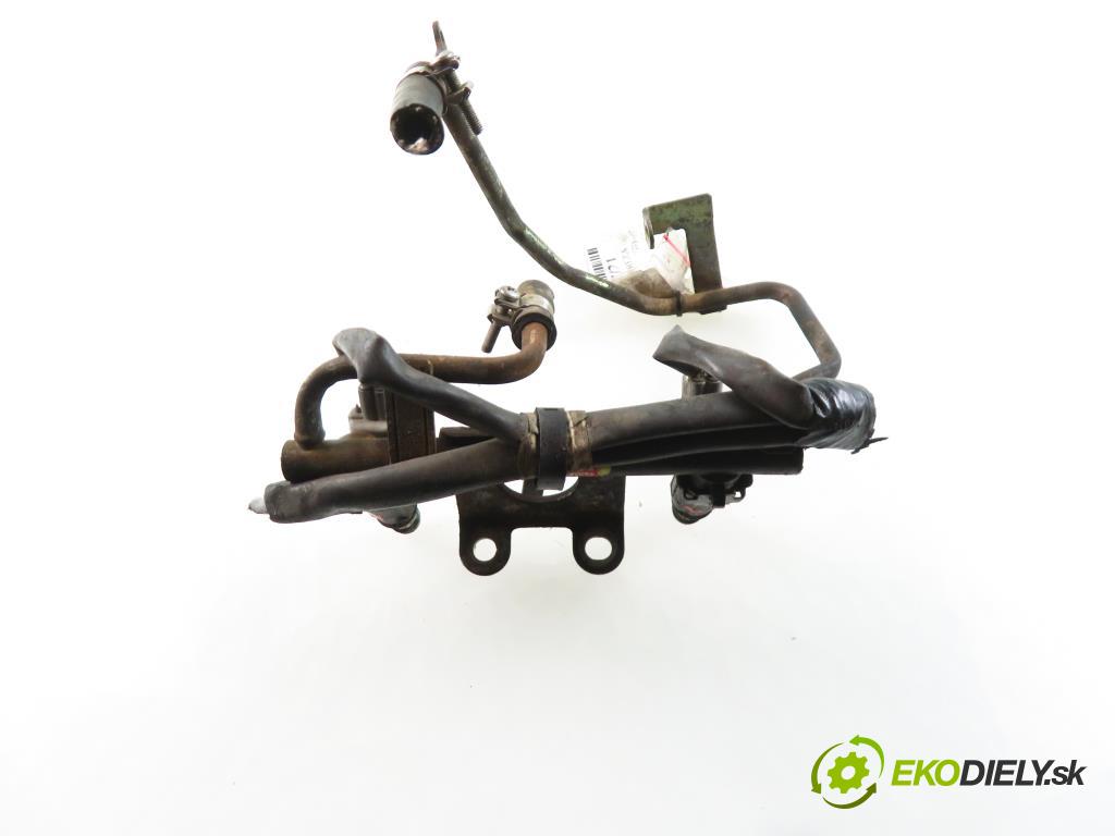 SUBARU IMPREZA kombi (GG) KOMBI 2000 1994,00 Listwy wtryskowe 1994,00 Lišta vstrekovacia 17523AA560; FBLC100 (Vstrekovacie lišty)