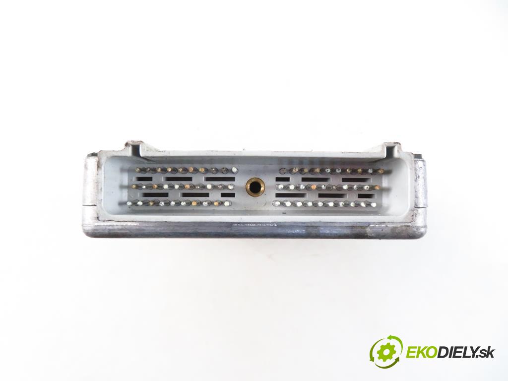 FORD FOCUS Turnier (DNW) KOMBI 2000 1596,00 Sterowniki silnika 1596,00 Riadiaca jednotka Motor 98AB12A650CXC
