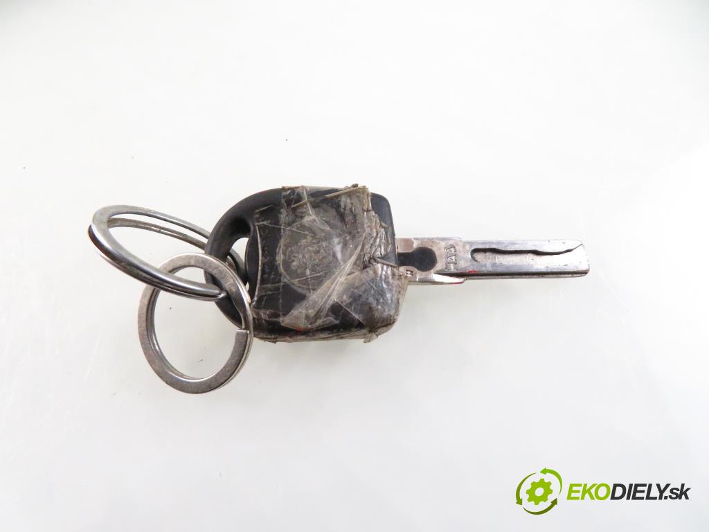 VW POLO (9N_) HB 2002 47,00 1.2 12V 64 - AZQ 1198,00 spinačka 4B0905851C (Spínacia skrinka)