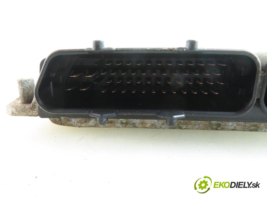 SEAT IBIZA II (6K1) HB 2001 1390,00 Sterowniki silnika 1390,00 Riadiaca jednotka Motor 6K0906032AC;0261207228