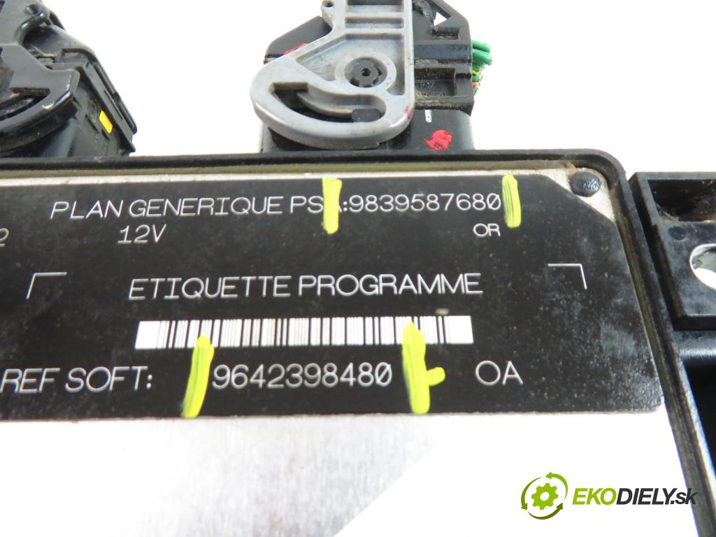 CITROEN BERLINGO / BERLINGO FIRST nadwozie wielkoprzestrzenne (MPV) KOMBIVAN 2001 1868,00 Sterowniki silnika 1868,00 Riadiaca jednotka Motor 9642398480;9839587680