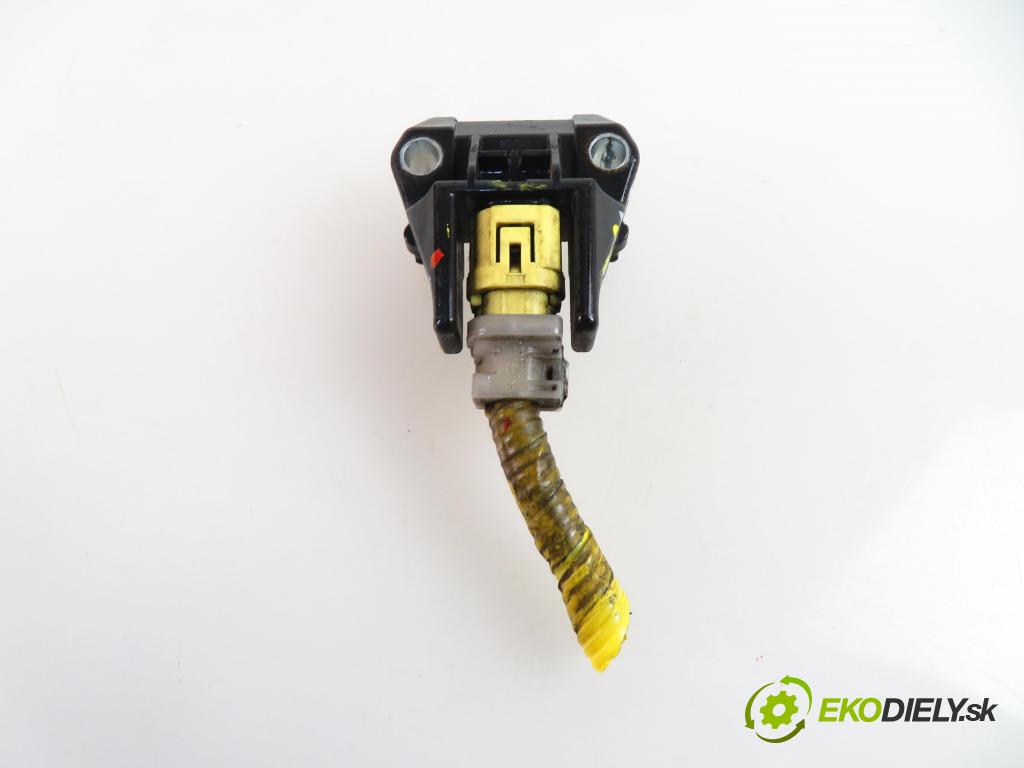 SUBARU TRIBECA (B9) SUV 2007 3000,00 Czujniki uderzenia 3000,00 Snímač nárazu 98231AG01A (Snímače nárazu)