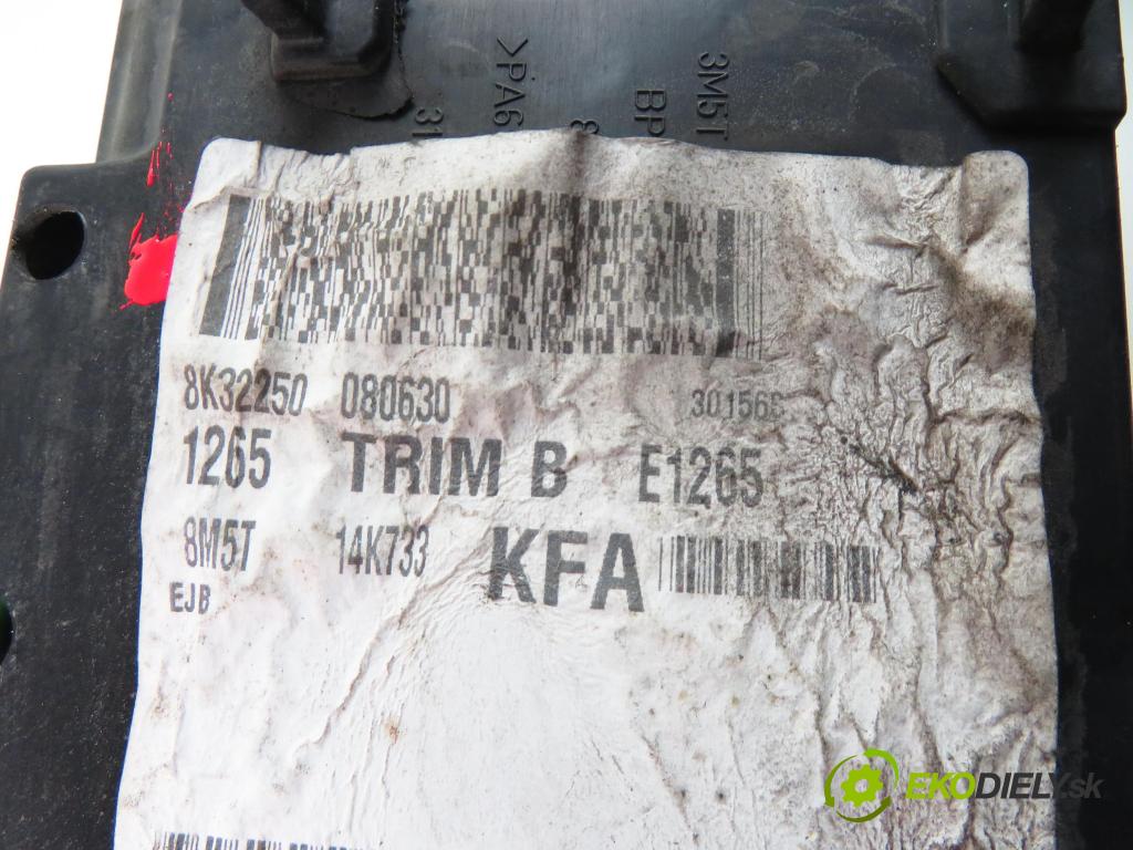 FORD FOCUS II Turnier (DA_, FFS, DS) KOMBI 2008 1997,00 Skrzynki bezpieczników 1997,00 skříňka POJISTKY: 8M5T14K733