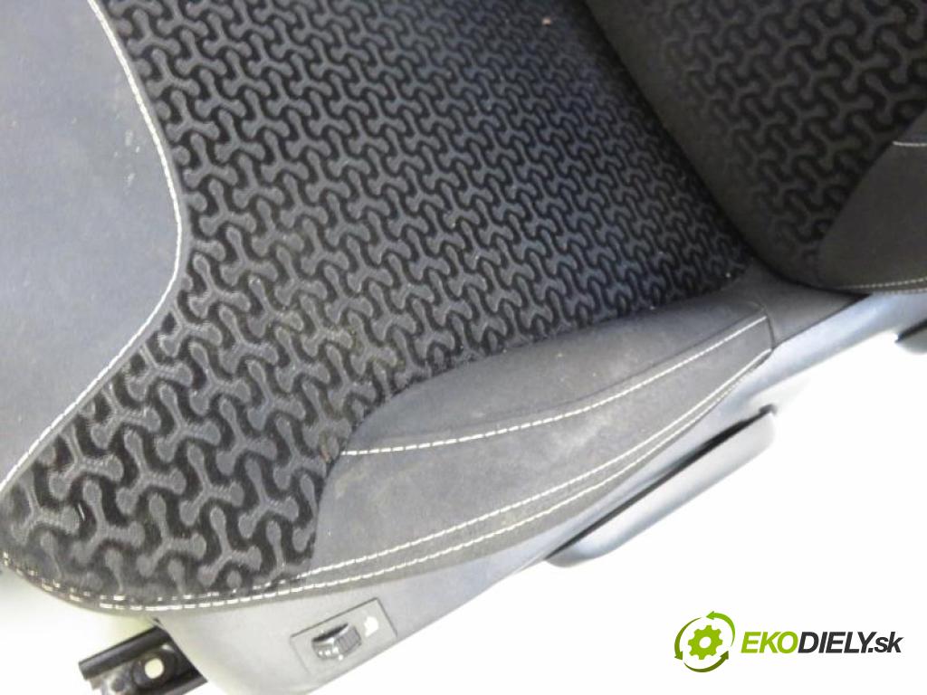 CITROEN C3 II (SC_) HB 2010 1560,00 Fotele, kanapy 1560,00 Sedadlá, sedačky