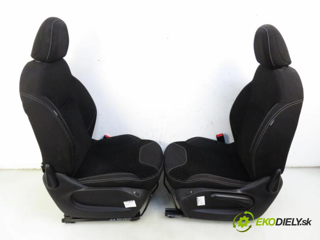 CITROEN C3 II (SC_) HB 2010 1560,00 Fotele, kanapy 1560,00 Sedadlá, sedačky