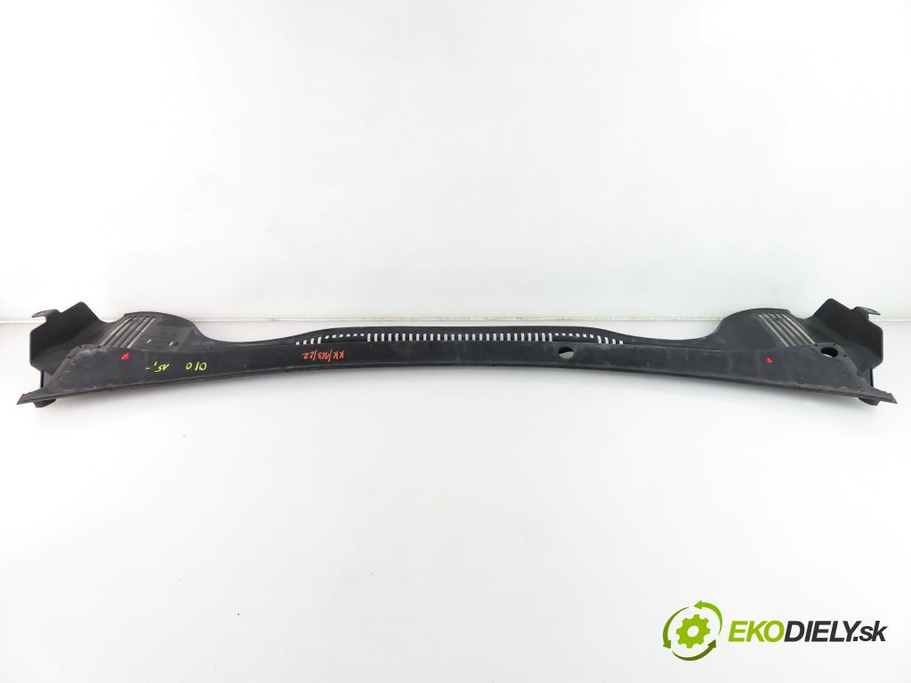 SEAT IBIZA IV (6J5, 6P1) HB 2010 1390,00 Podszybia 1390,00 Torpédo, plast pod čelné okno 6J1853185 (Torpéda)