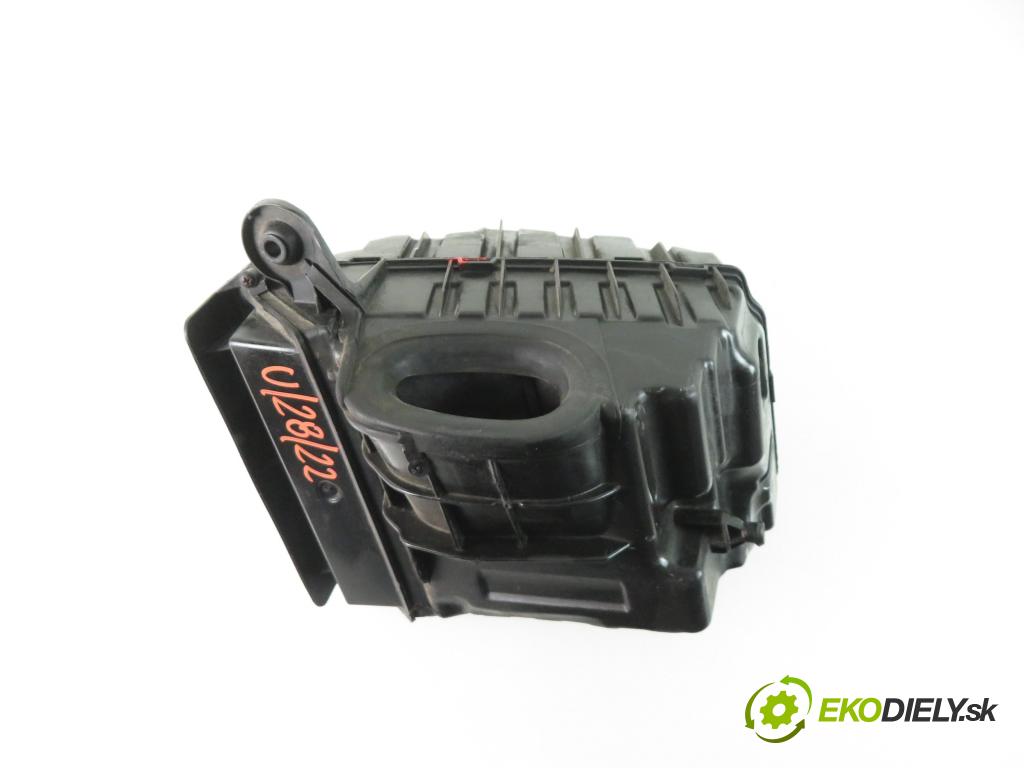 RENAULT MEGANE III Grandtour (KZ0/1) KOMBI 2010 1461,00 Obudowy filtrów powietrza 1461,00 Obal filtra vzduchu 8200947663 (Obaly filtrov vzduchu)