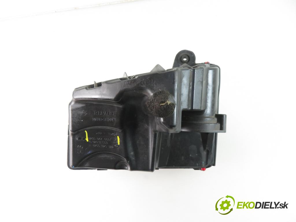 RENAULT MEGANE III Grandtour (KZ0/1) KOMBI 2010 1461,00 Obudowy filtrów powietrza 1461,00 Obal filtra vzduchu 8200947663 (Obaly filtrov vzduchu)