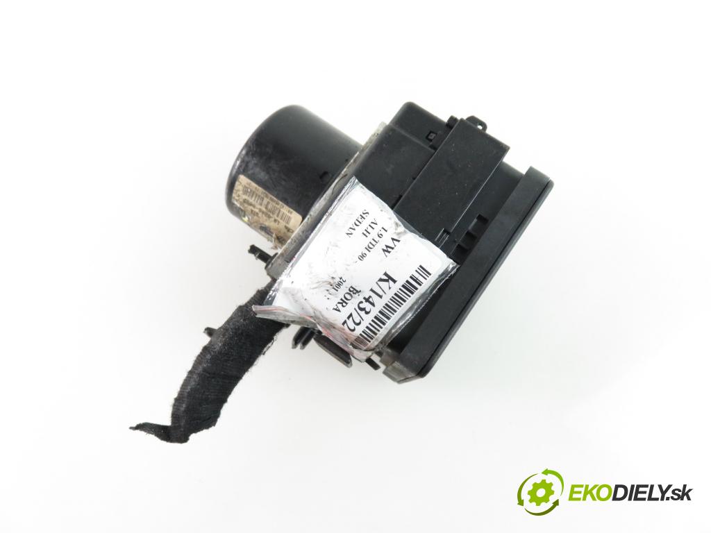 VW BORA (1J2) SEDAN 2001 1896,00 Sterowniki ABS 1896,00 pumpa ABS 1C0907379C;10096003113 (Pumpy brzdové)
