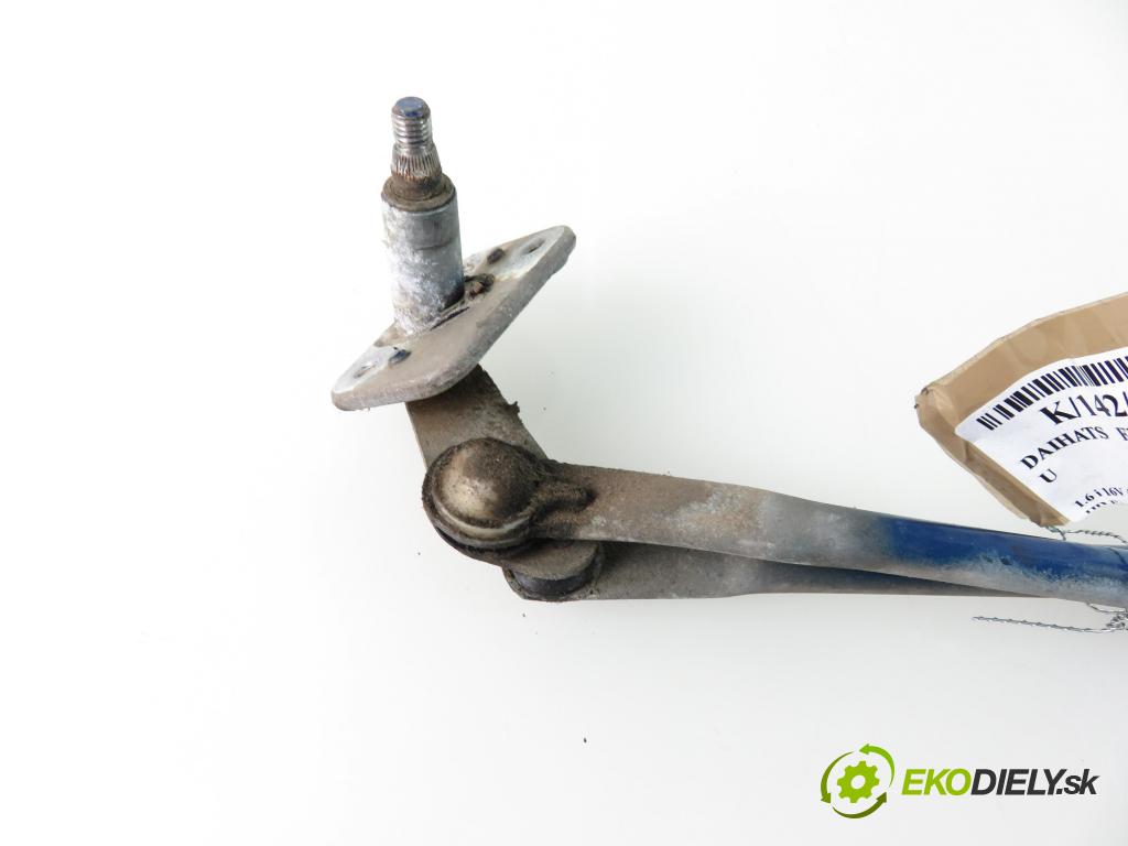 DAIHATSU FEROZA Hard Top (F300) TERENOWY 1993 1590,00 Mechanizmy wycieraczek 1590,00 Mechanizmus stieračov predný  (Motorčeky stieračov predné)