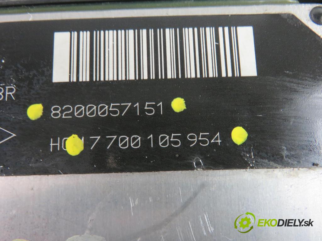 RENAULT MEGANE I (BA0/1_) HB 1999 1870,00 Sterowniki silnika 1870,00 Riadiaca jednotka Motor 8200057151;7700105954