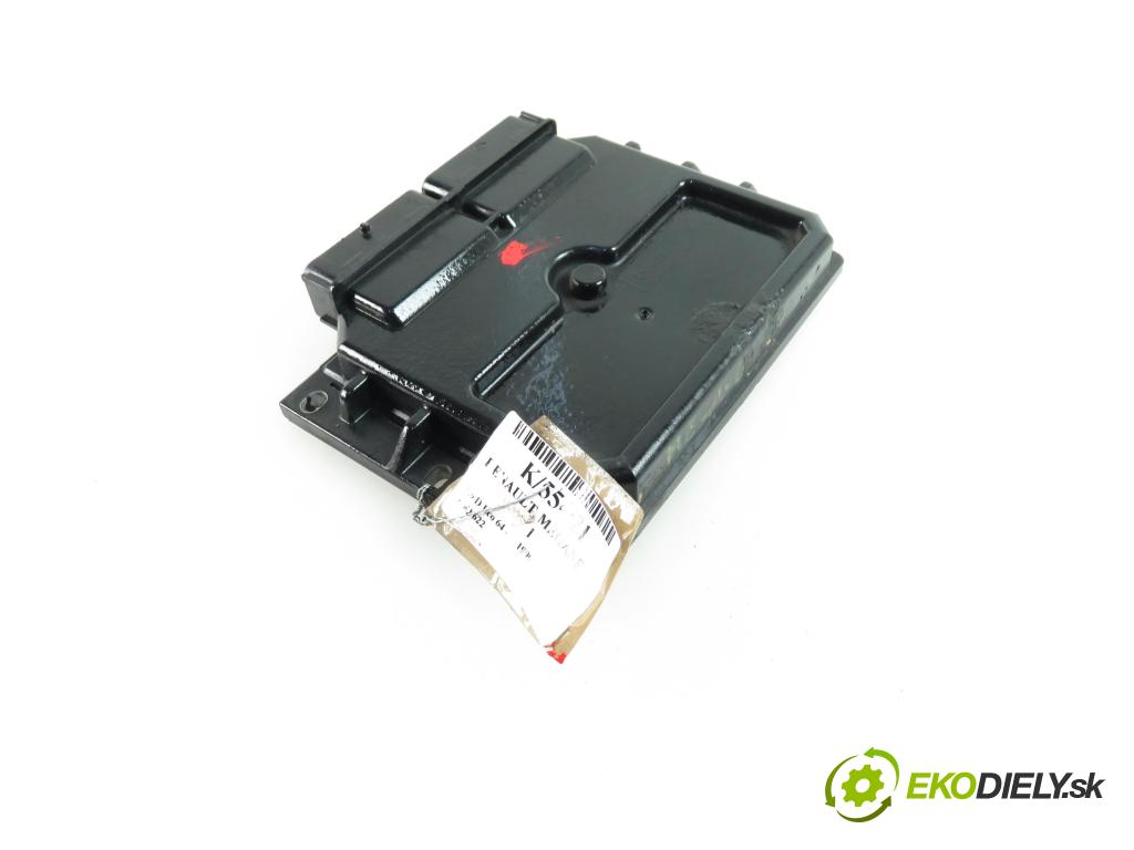 RENAULT MEGANE I (BA0/1_) HB 1999 1870,00 Sterowniki silnika 1870,00 Riadiaca jednotka Motor 8200057151;7700105954