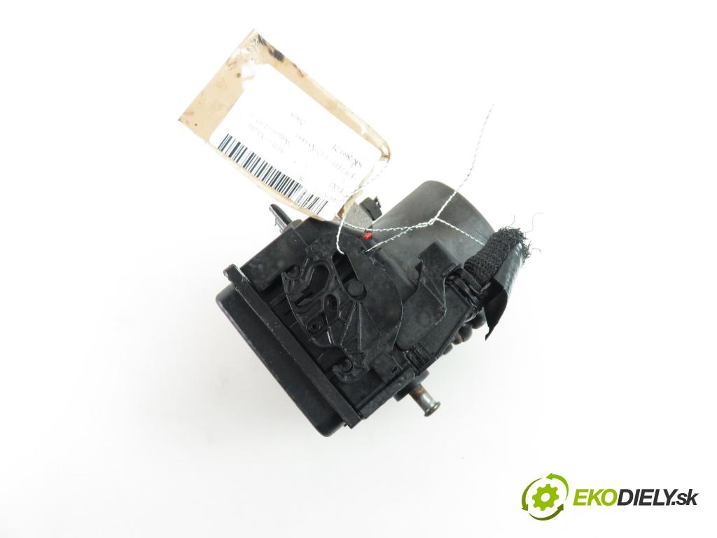 FIAT STILO Multi Wagon (192_) KOMBI 2005 1910,00 Sterowniki ABS 1910,00 Pumpa ABS 0265800369; 0265231437; 51718108 (Pumpy ABS)