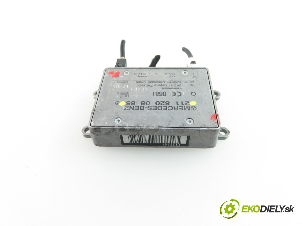 MERCEDES-BENZ KLASA E (W211) SEDAN 2004 3222,00 Wzmacniacze 3222,00 Zosilňovač Antenní: 2118200885 (Zosilňovače)