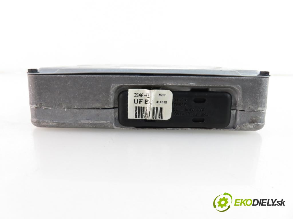 FORD FOCUS Turnier (DNW) KOMBI 2004 1988,00 Sterowniki silnika 1988,00 Riadiaca jednotka Motor 3S4A12A650KE;F5SB14A624AA