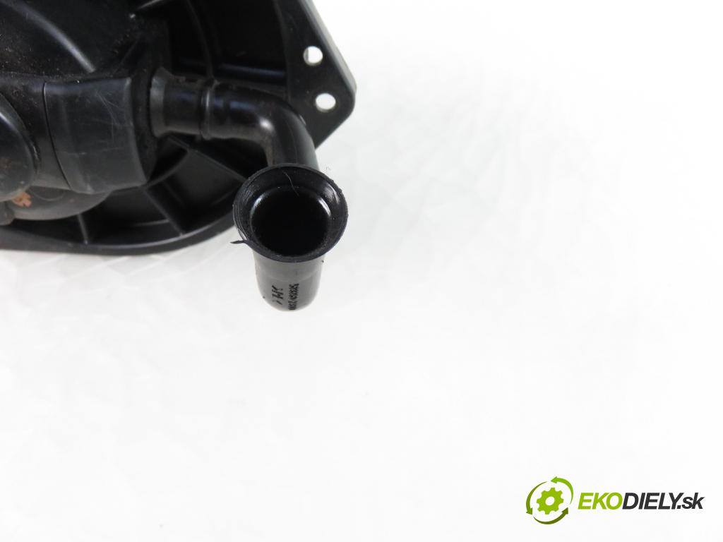 MITSUBISHI OUTLANDER I (CU_W) SUV 2003 1997,00 Dmuchawy 1997,00 Ventilátor vetráku 5027261040