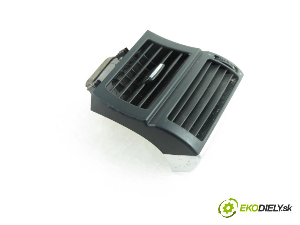 BMW X6 (E71, E72) SUV 2009 2993,00 Kratki nawiewu 2993,00 Mriežky kúrenia ľavá strana 7161803 (Mriežky kúrenia (fukáre))