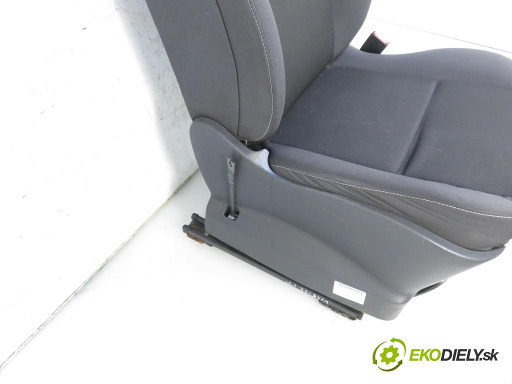 RENAULT MODUS / GRAND MODUS (F/JP0_) MINIVAN 2012 1461,00 Fotele, kanapy 1461,00 Sedadlo LP + PP 