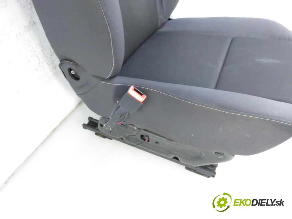 RENAULT MODUS / GRAND MODUS (F/JP0_) MINIVAN 2012 1461,00 Fotele, kanapy 1461,00 Sedadlo LP + PP