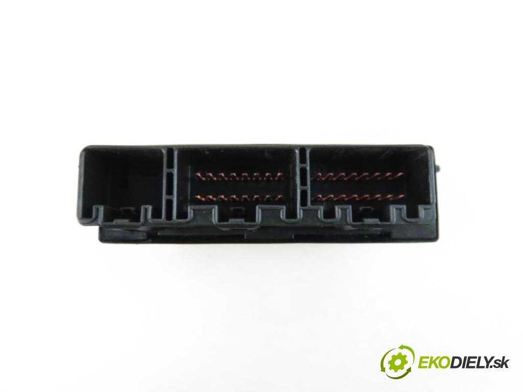 FORD FOCUS (DAW, DBW) HB 1999 1388,00 Moduły komfortu 1388,00 MODUL komfortu 5WK47230D