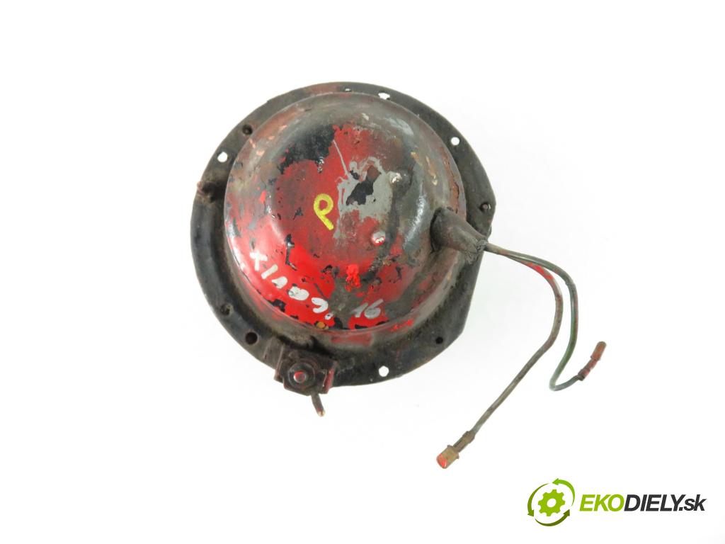 FSO-FSC 125P SEDAN 1971 1,50 Lampy przednie 1481,00 Svetlo PP