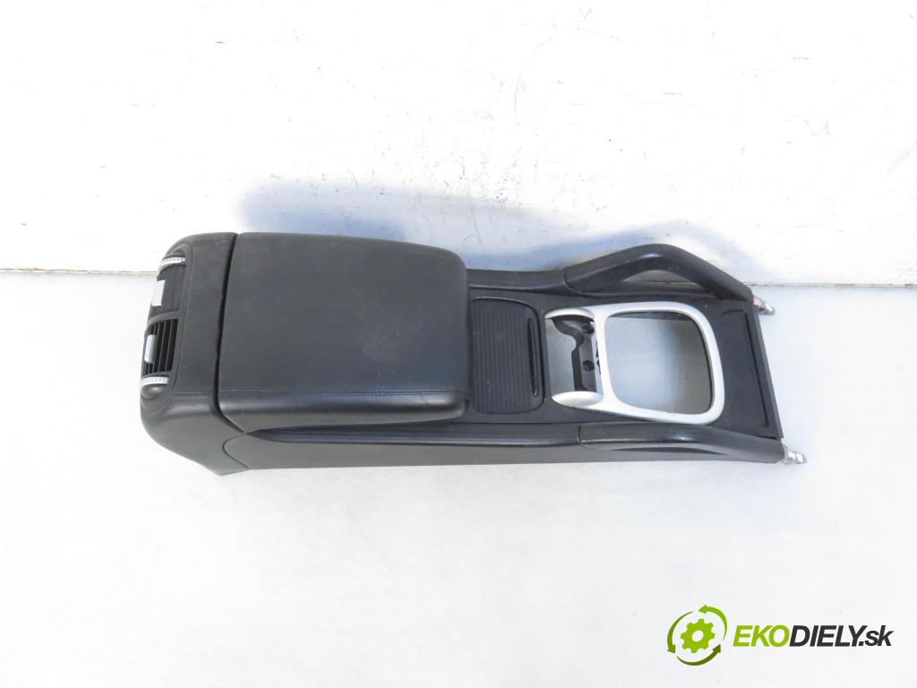 PORSCHE CAYENNE (9PA) SUV 2005 4511,00 Fotele, kanapy 4511,00 Sedadlá, sedačky